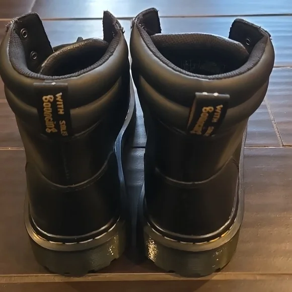 DR. Martens Faora Boots NWOT Sz USL 9 - Picture 3 of 10